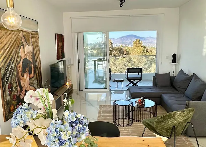 Luxury City Penthouse-Panoramic View-Near Unic